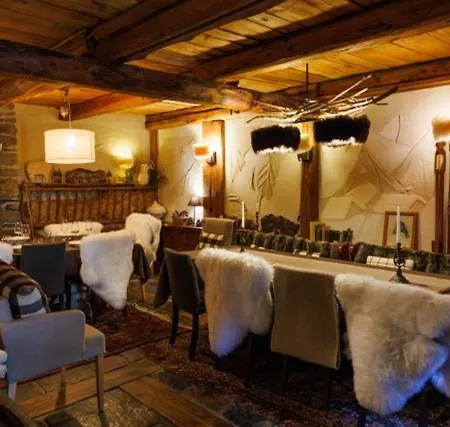 Alojamento de Acomodação e Pequeno-almoço La Ferme D'angele 4*